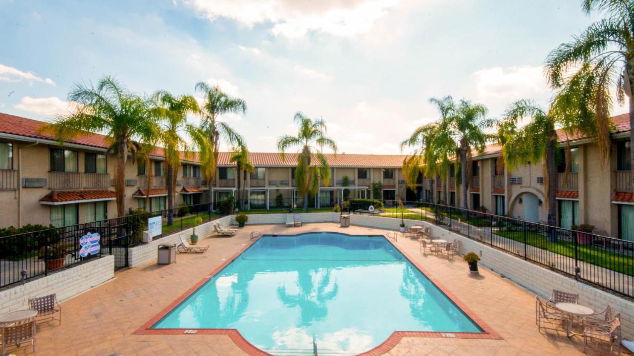 Studio 6 Anaheim Hills Ca Exterior photo